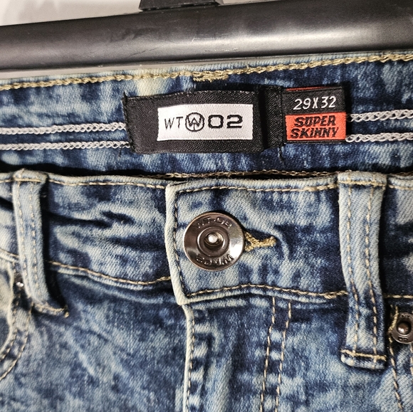 WT-02 29"x32" Blue acid wash super skinny jeans - Picture 2 of 4